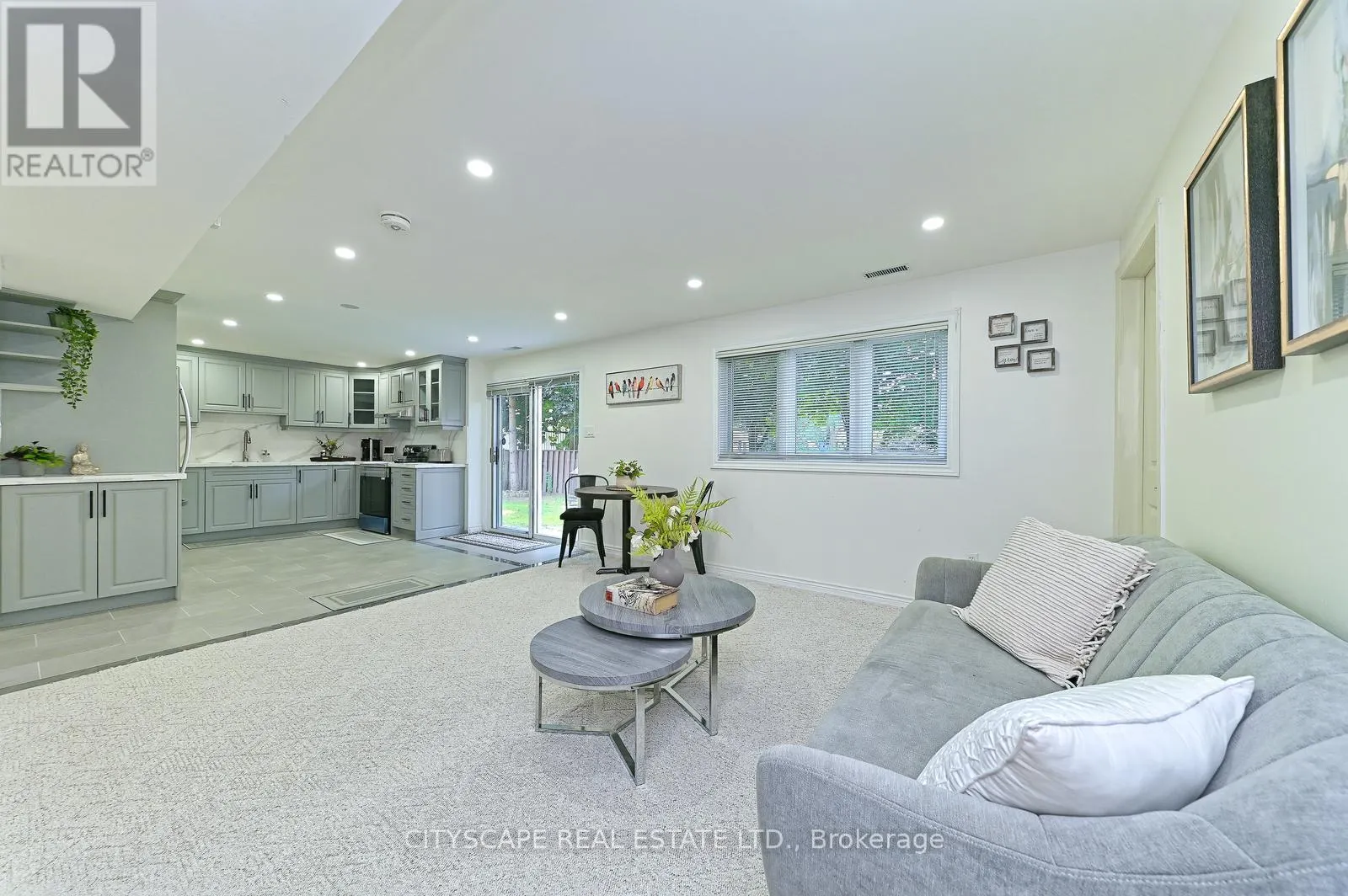 354 PLAINS ROAD W