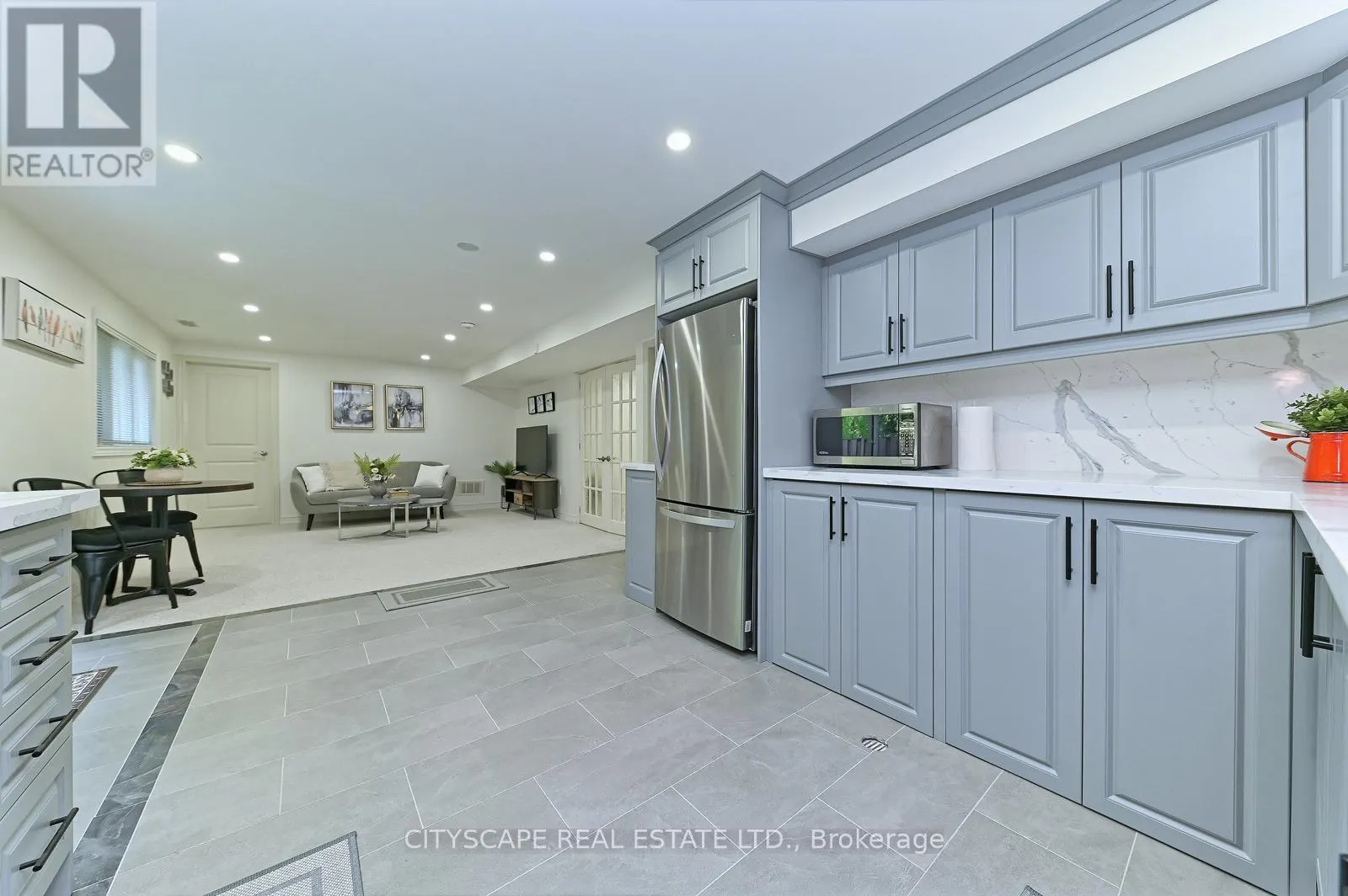 354 PLAINS ROAD W