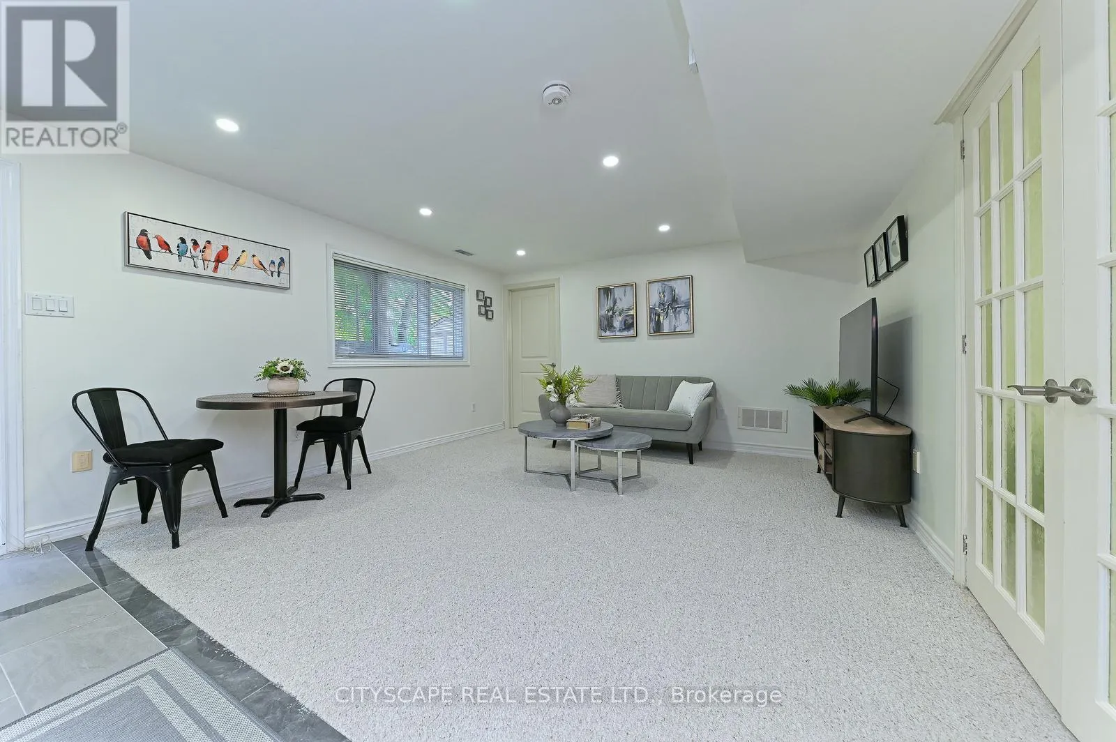 354 PLAINS ROAD W