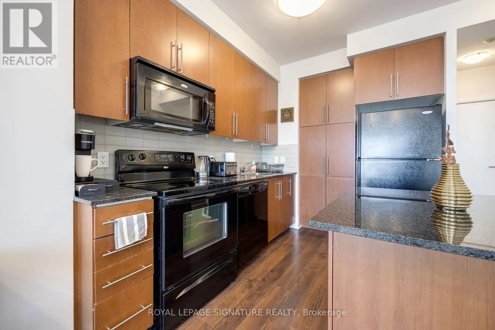 2908 - 330 BURNHAMTHORPE ROAD W