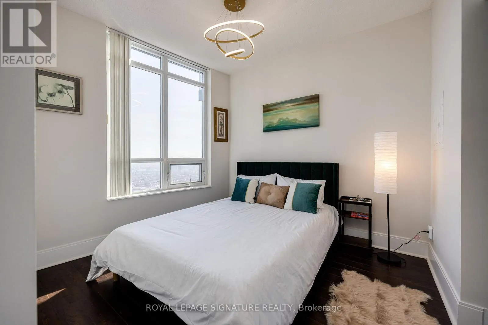 2908 - 330 BURNHAMTHORPE ROAD W