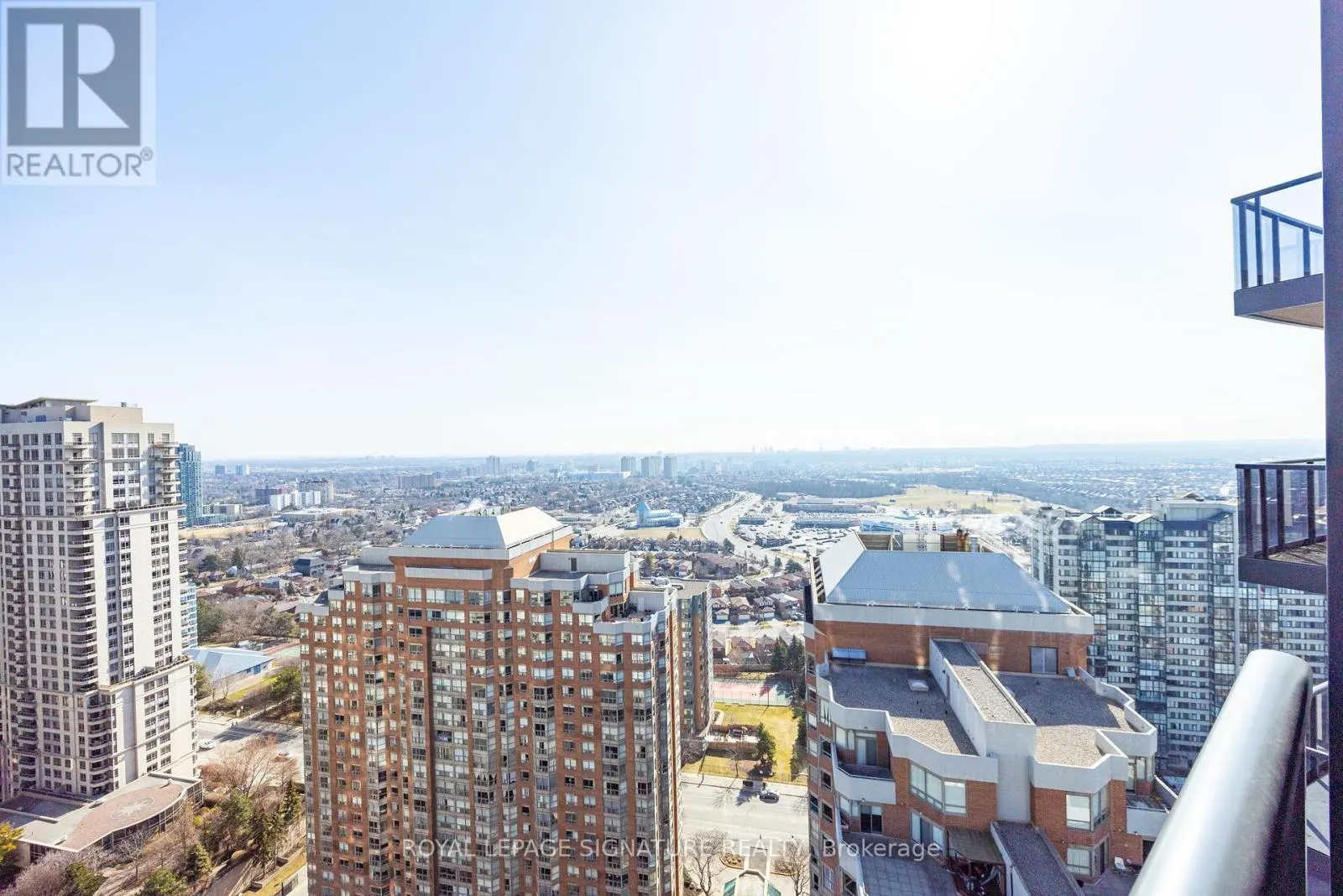 2908 - 330 BURNHAMTHORPE ROAD W