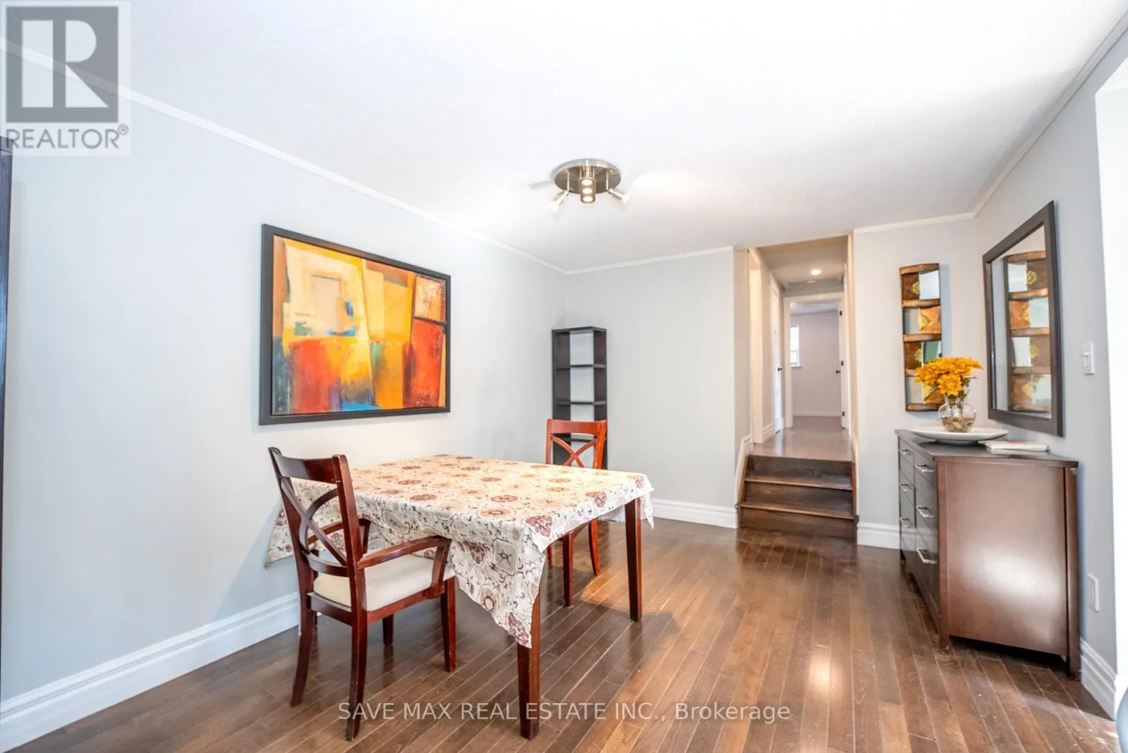 93 ARCHDEKIN DRIVE