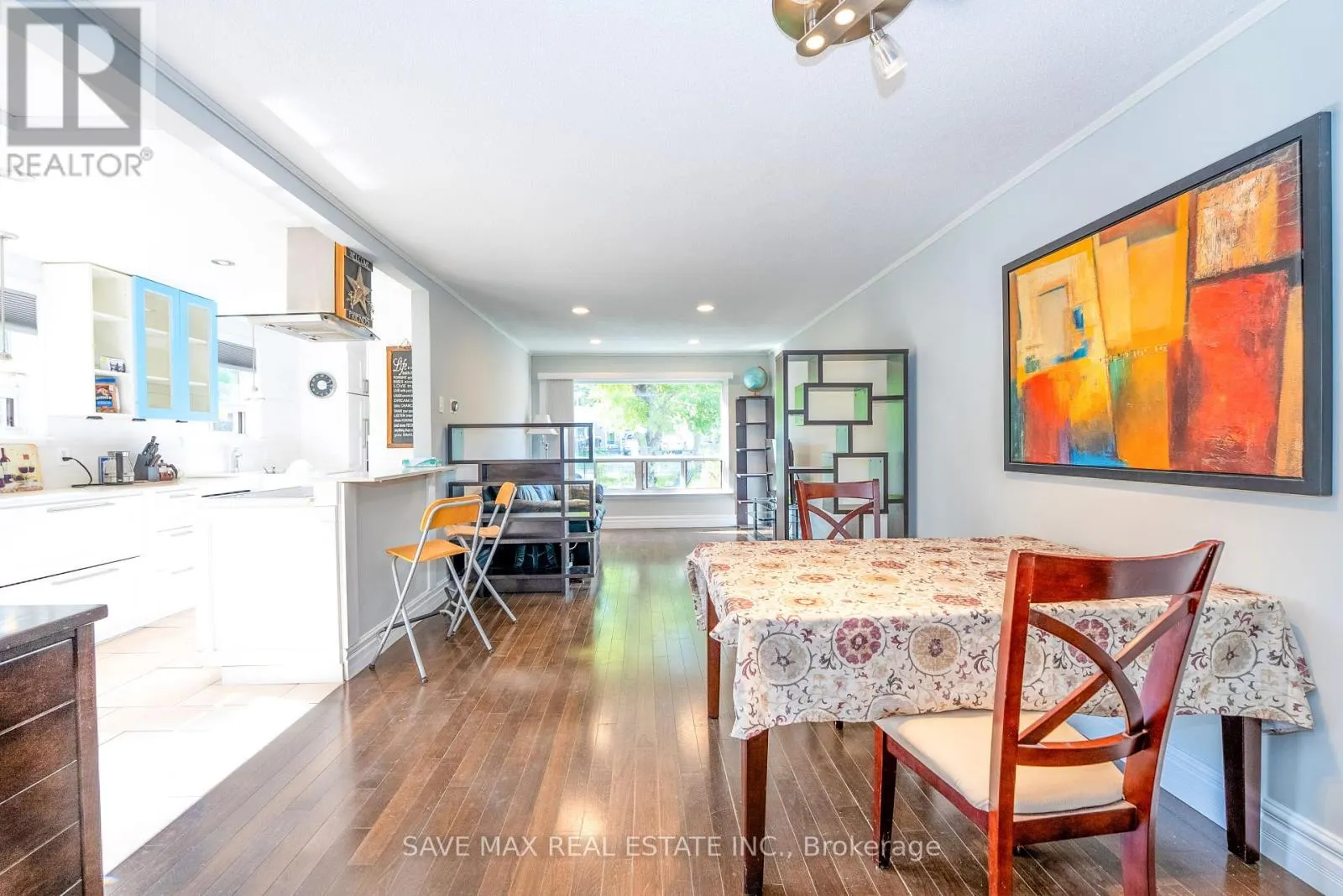 93 ARCHDEKIN DRIVE