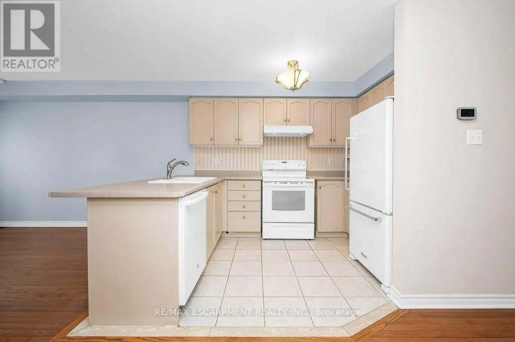 43 DOMINION GARDENS DRIVE