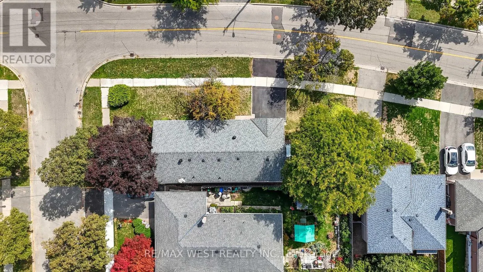 204 JEFFCOAT DRIVE