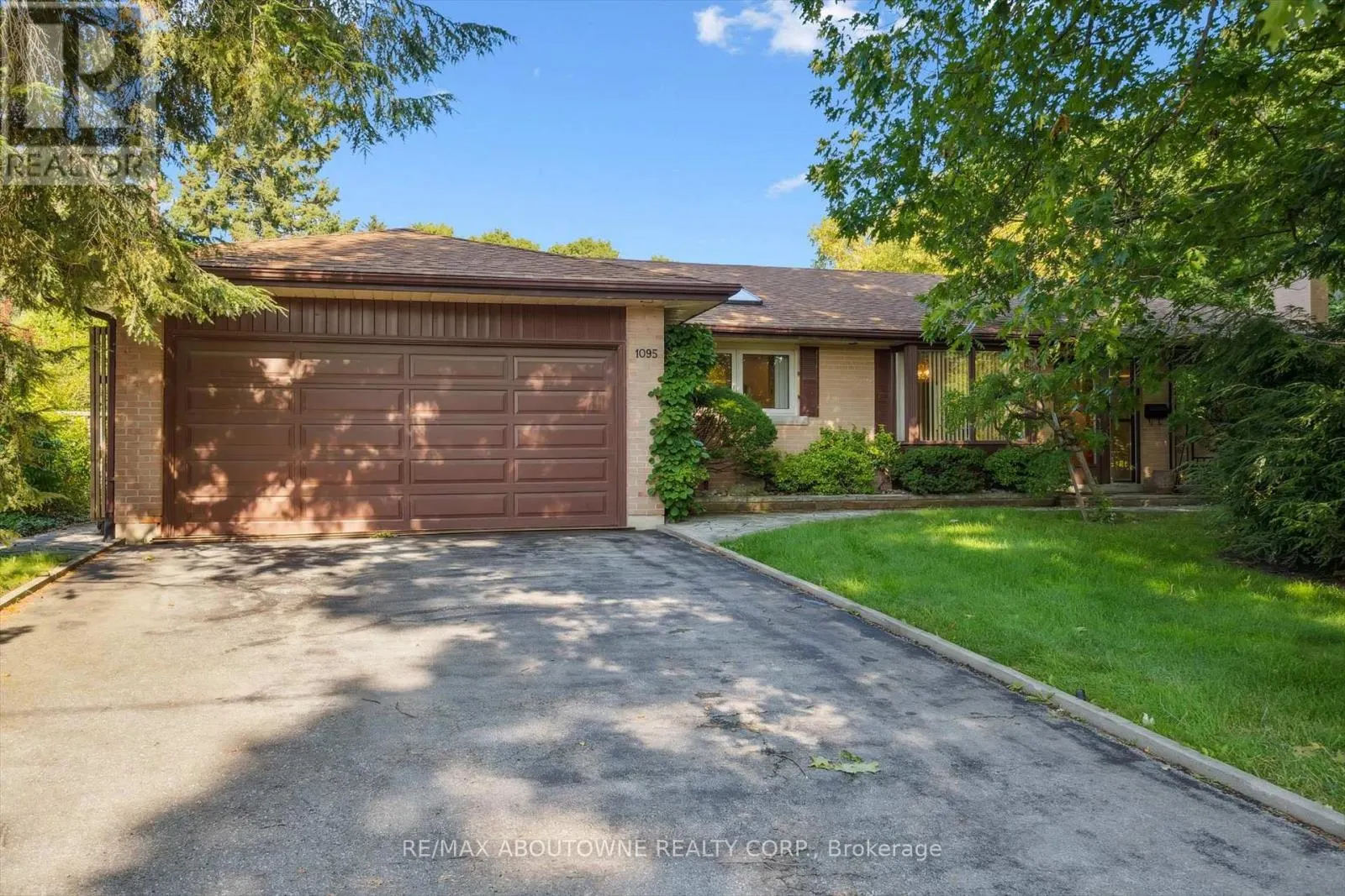 1095 LINBROOK ROAD