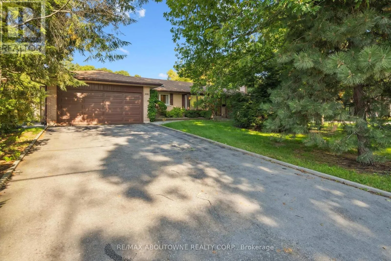 1095 LINBROOK ROAD