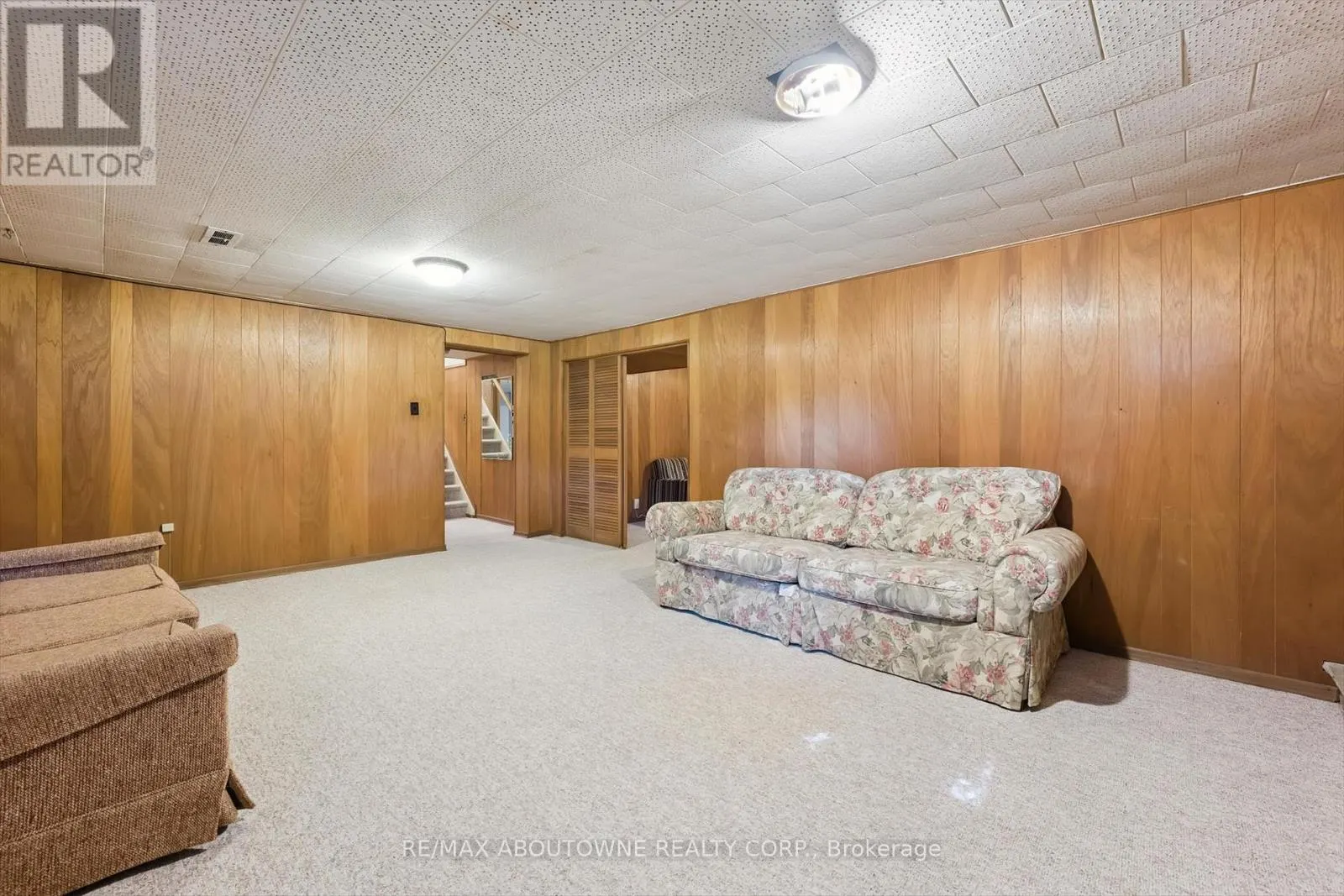1095 LINBROOK ROAD