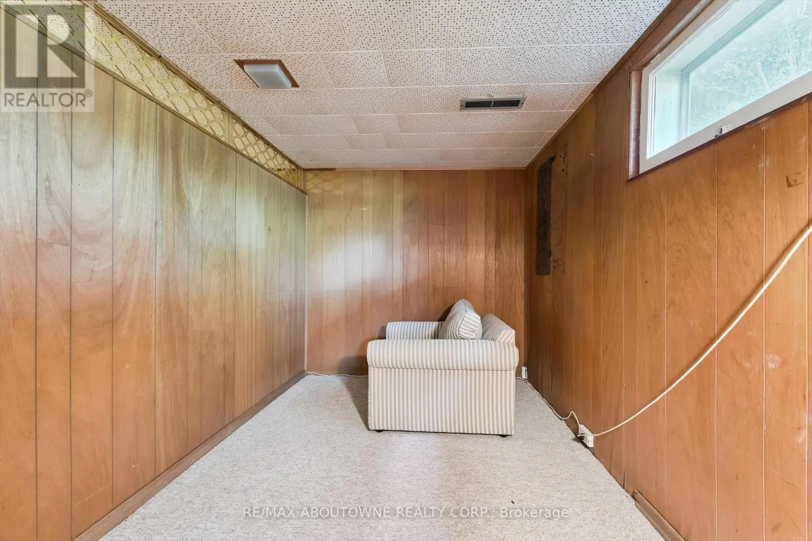 1095 LINBROOK ROAD