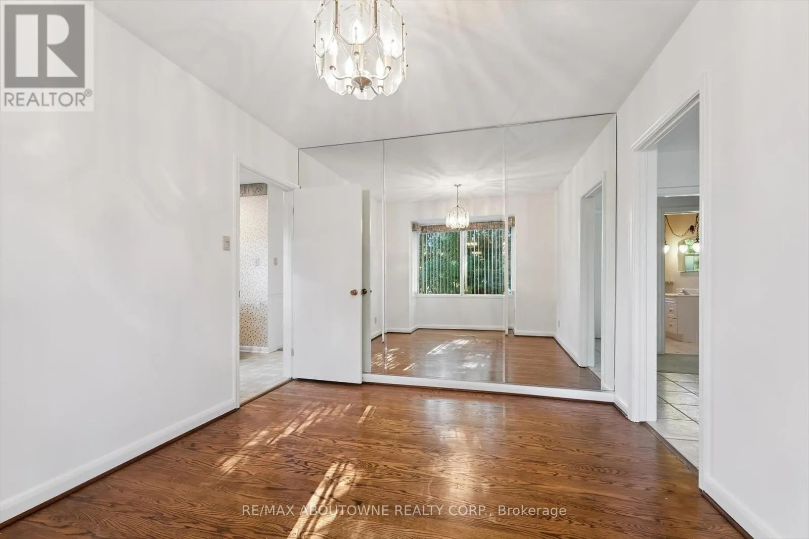 1095 LINBROOK ROAD