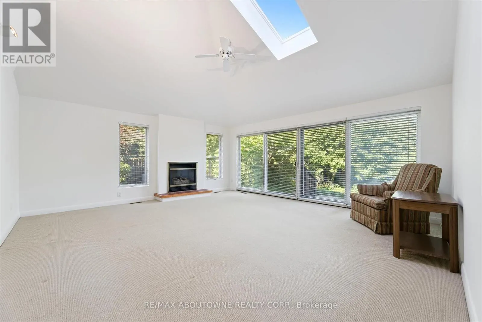 1095 LINBROOK ROAD