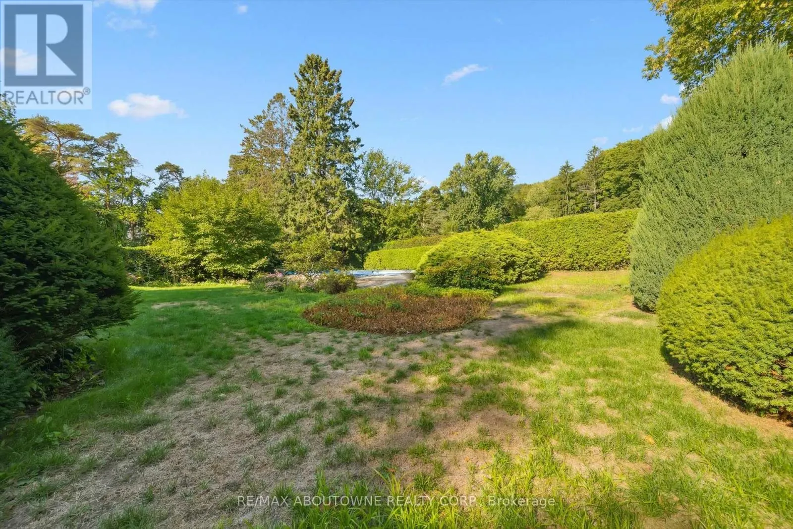 1095 LINBROOK ROAD