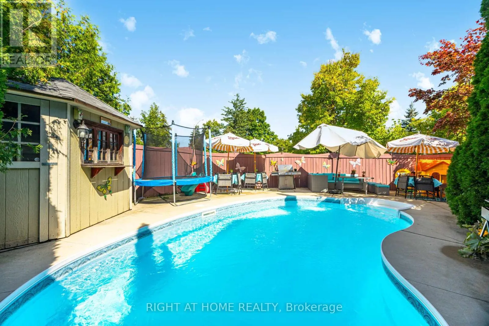 2 MELROSE GARDENS