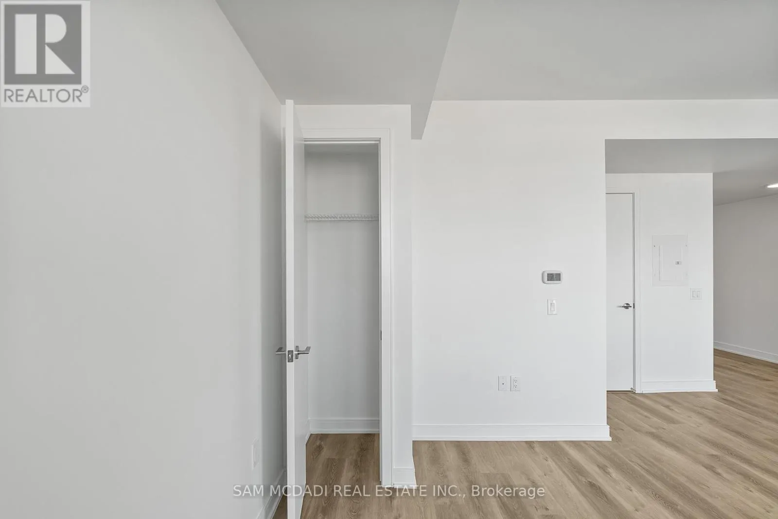 1103 - 3009 NOVAR ROAD
