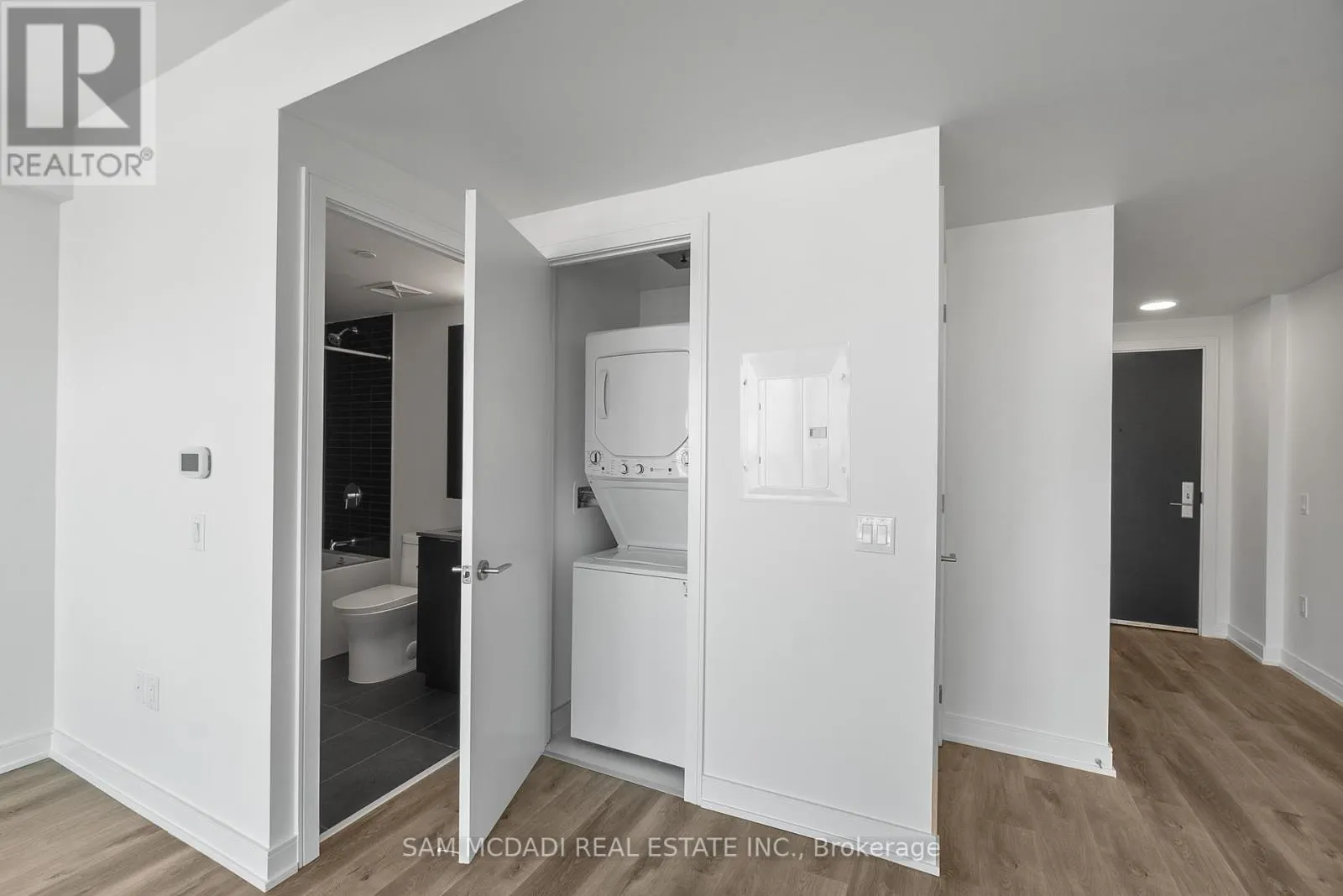1103 - 3009 NOVAR ROAD