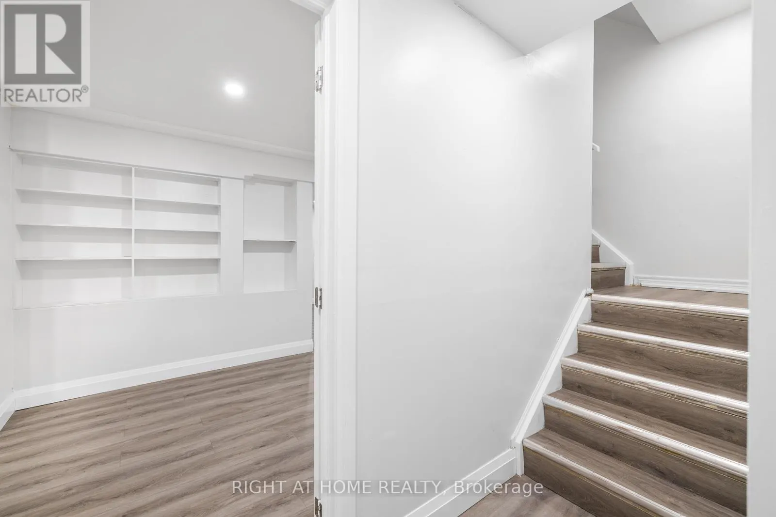 4469 IDLEWILDE CRESCENT