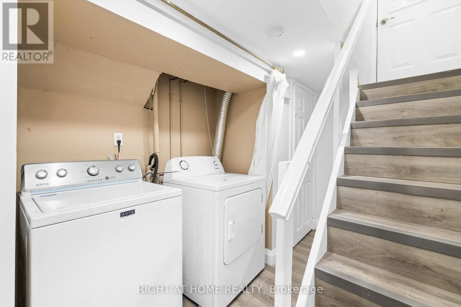 4469 IDLEWILDE CRESCENT