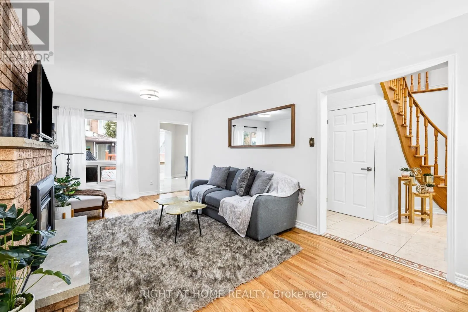 4469 IDLEWILDE CRESCENT