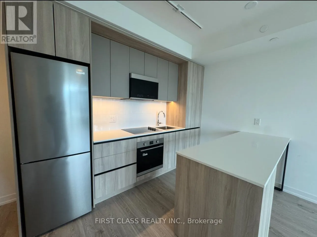 920 - 2485 EGLINTON AVENUE W