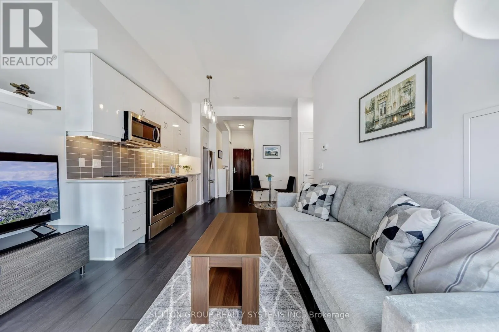 1604 - 39 ANNIE CRAIG DRIVE
