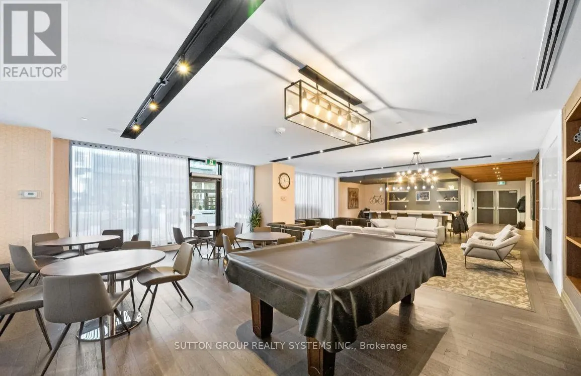 1604 - 39 ANNIE CRAIG DRIVE