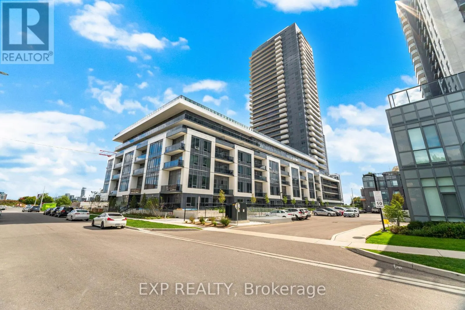 3012 - 5105 HURONTARIO STREET