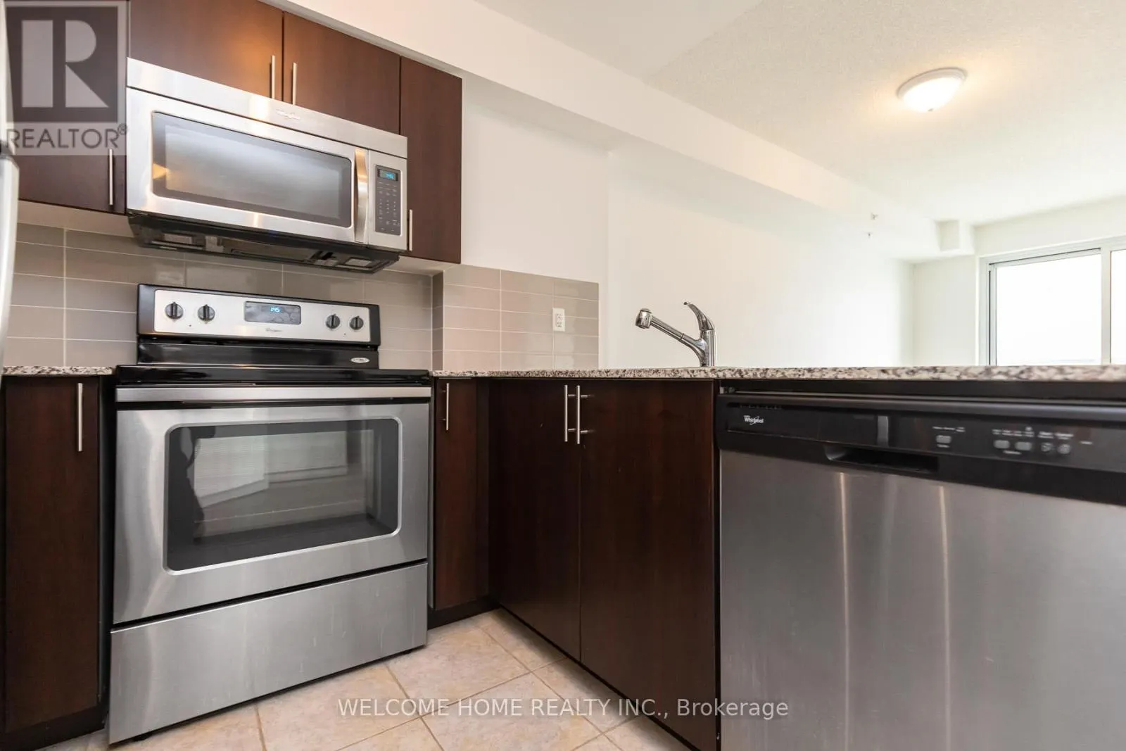 1702 - 1410 DUPONT STREET