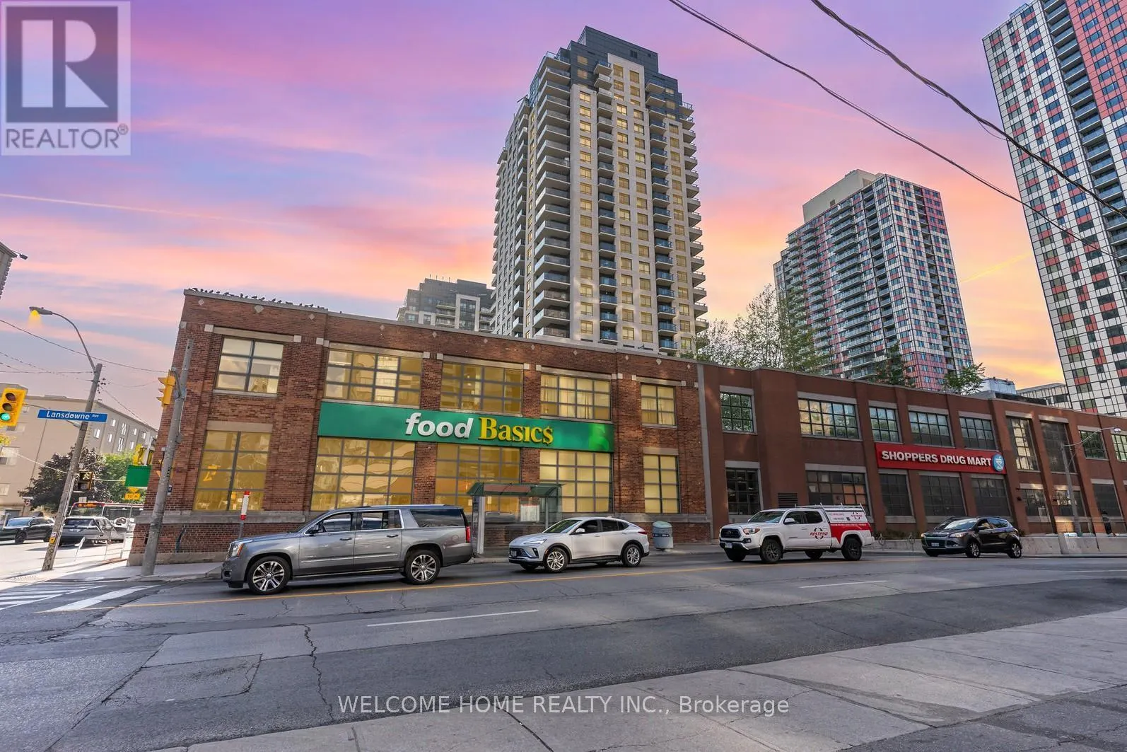 1702 - 1410 DUPONT ROAD