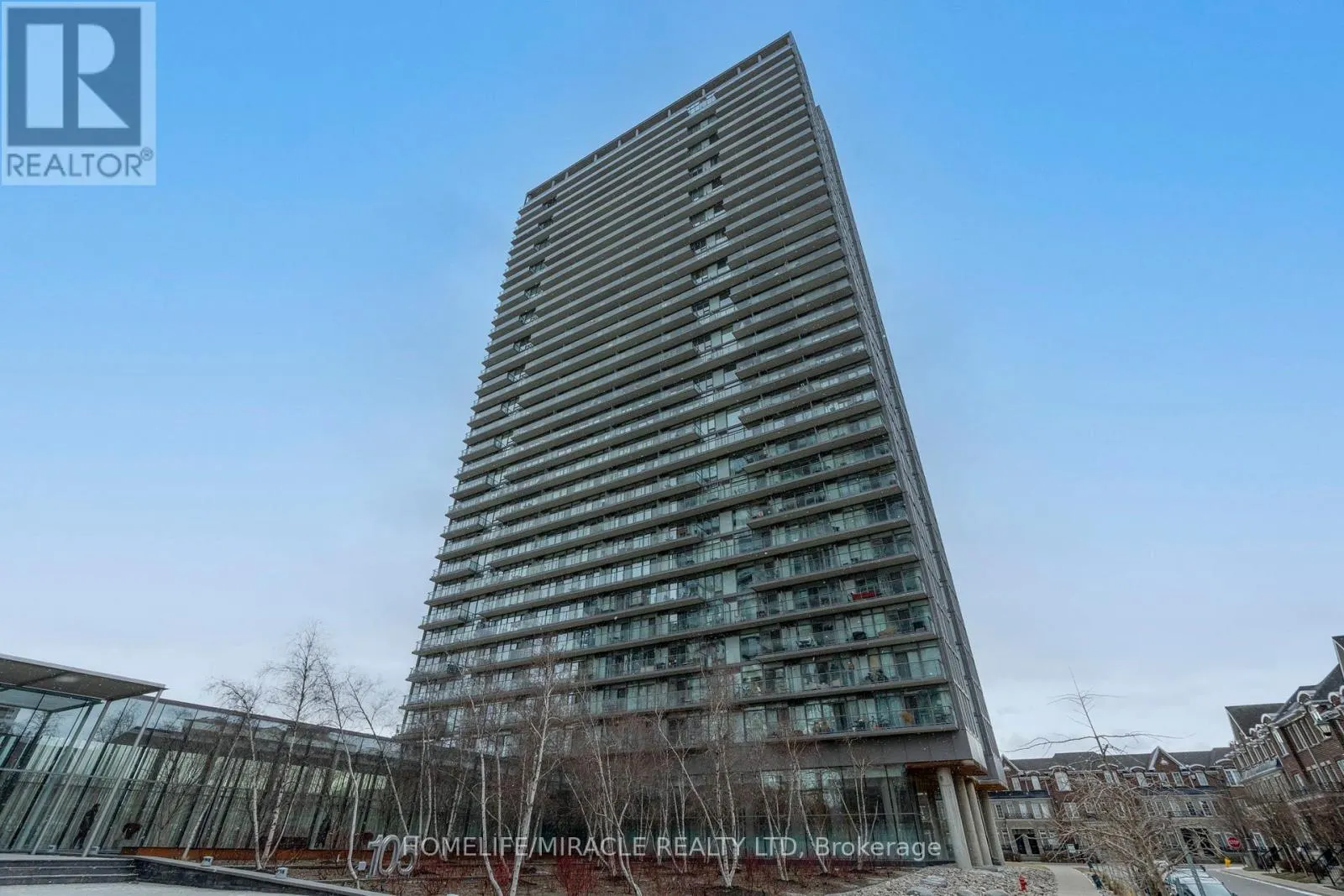 3410 - 105 THE QUEENSWAY AVENUE