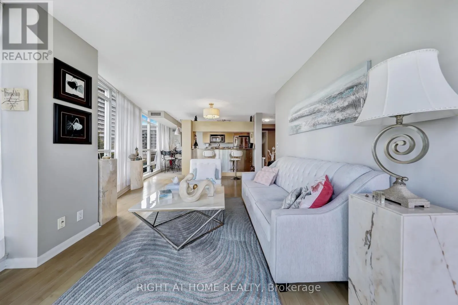 607 - 185 LEGION ROAD N