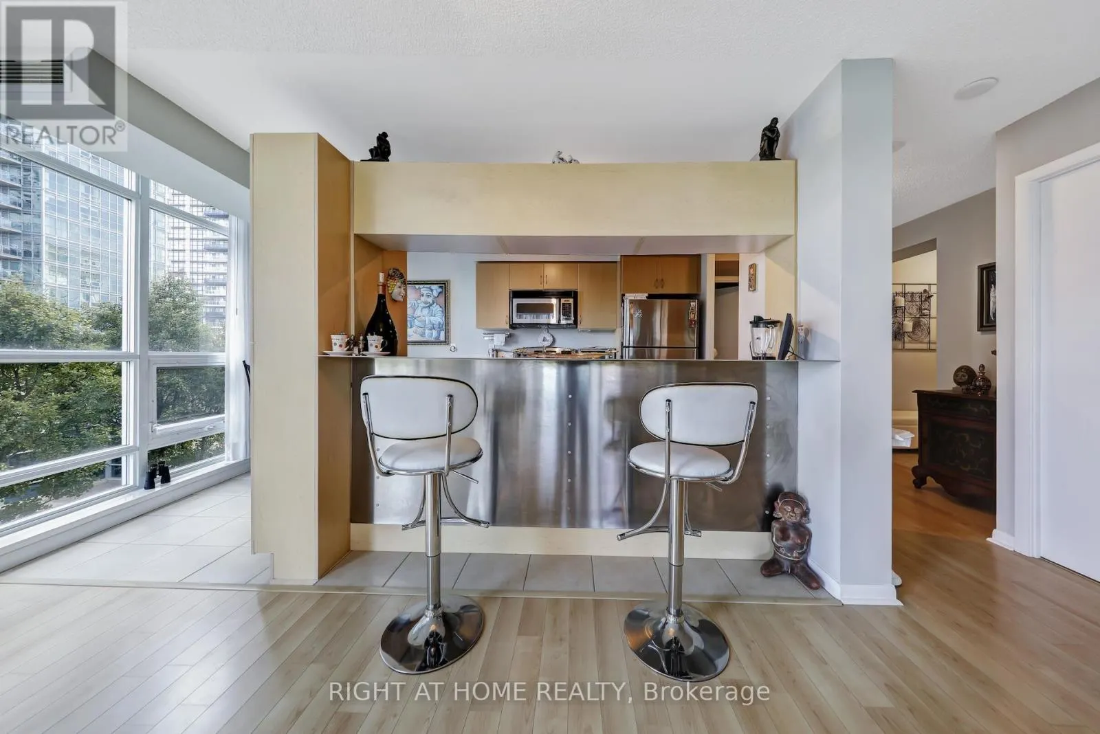 607 - 185 LEGION ROAD N