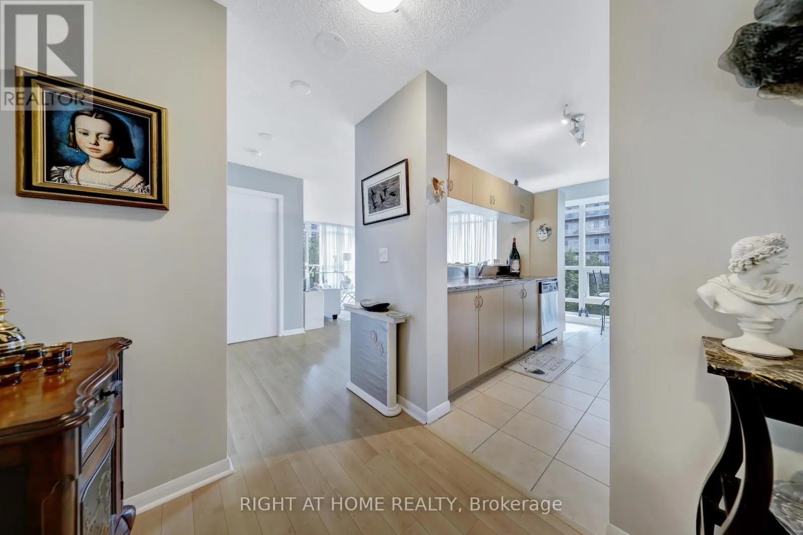 607 - 185 LEGION ROAD N