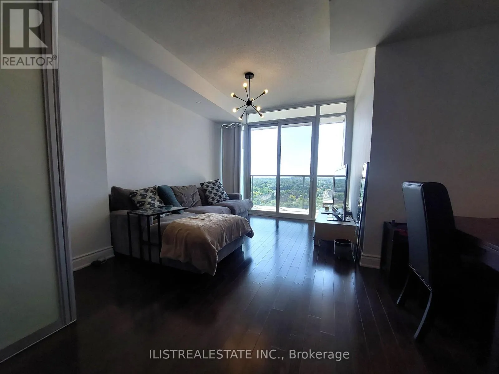 1602 - 88 PARK LAWN ROAD