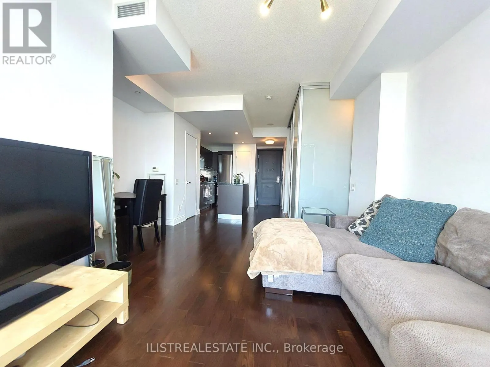 1602 - 88 PARK LAWN ROAD