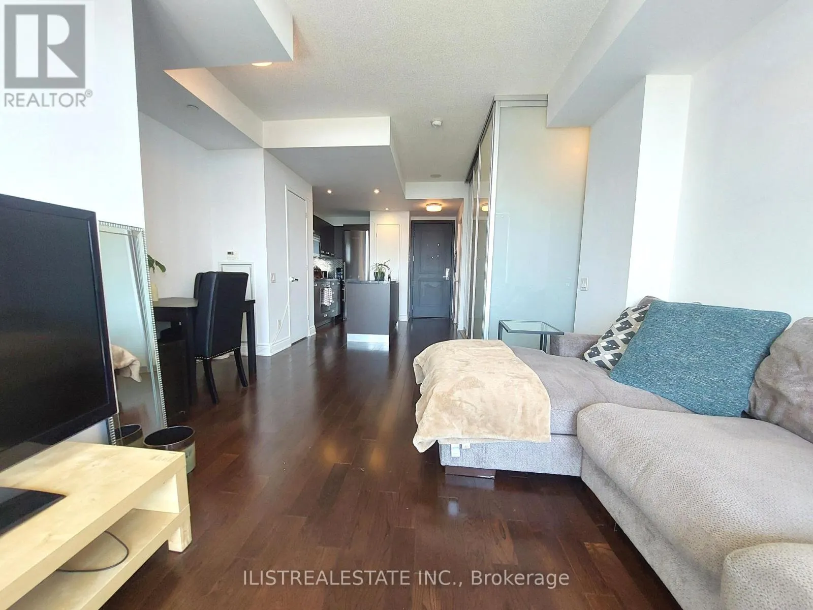 1602 - 88 PARK LAWN ROAD