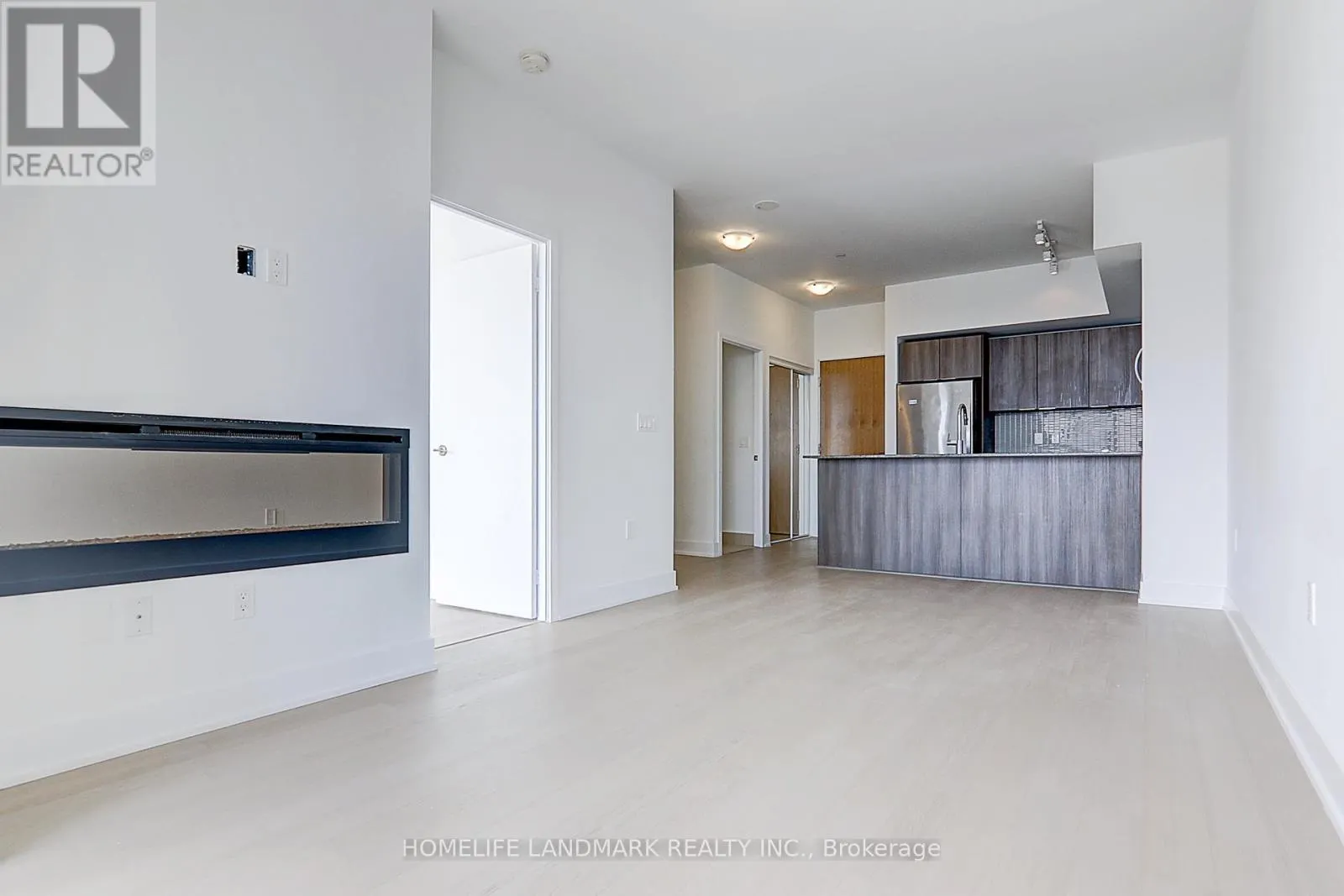 516 - 20 SHORE BREEZE DRIVE