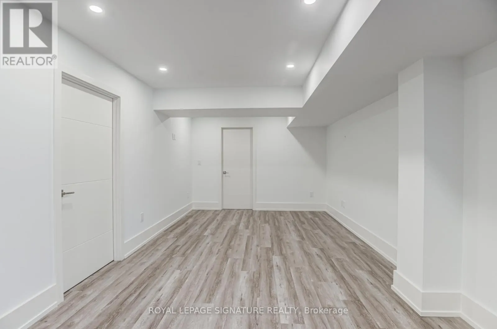 BSMT - 36 ROXALINE STREET