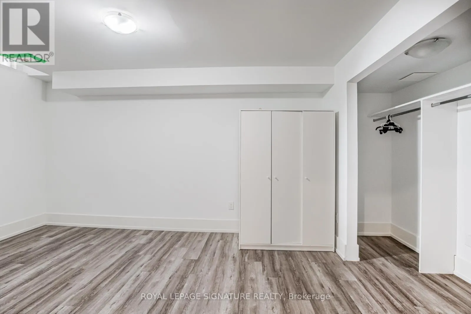 BSMT - 36 ROXALINE STREET