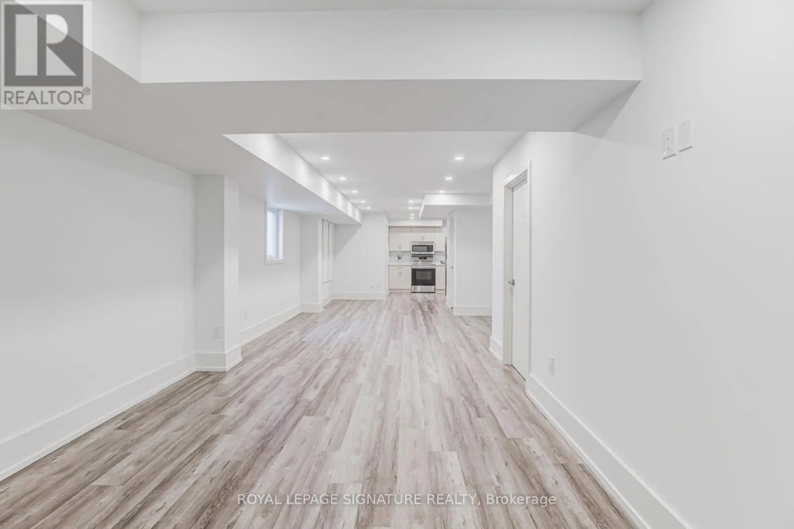 BSMT - 36 ROXALINE STREET
