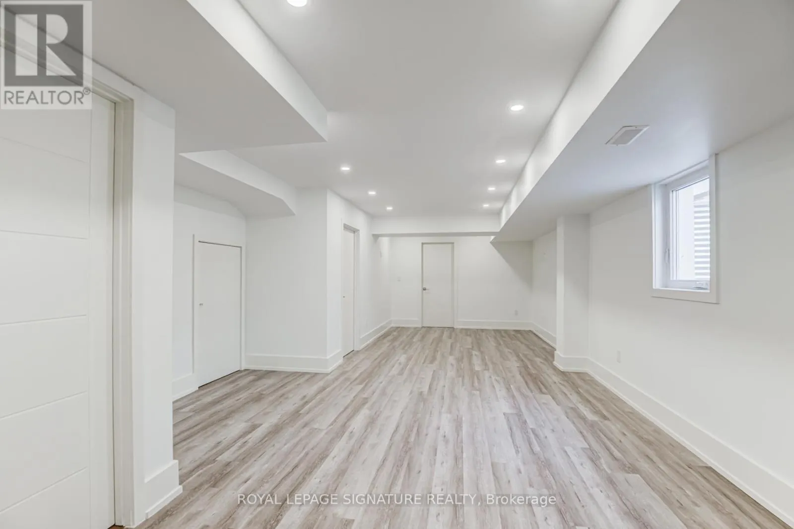 BSMT - 36 ROXALINE STREET
