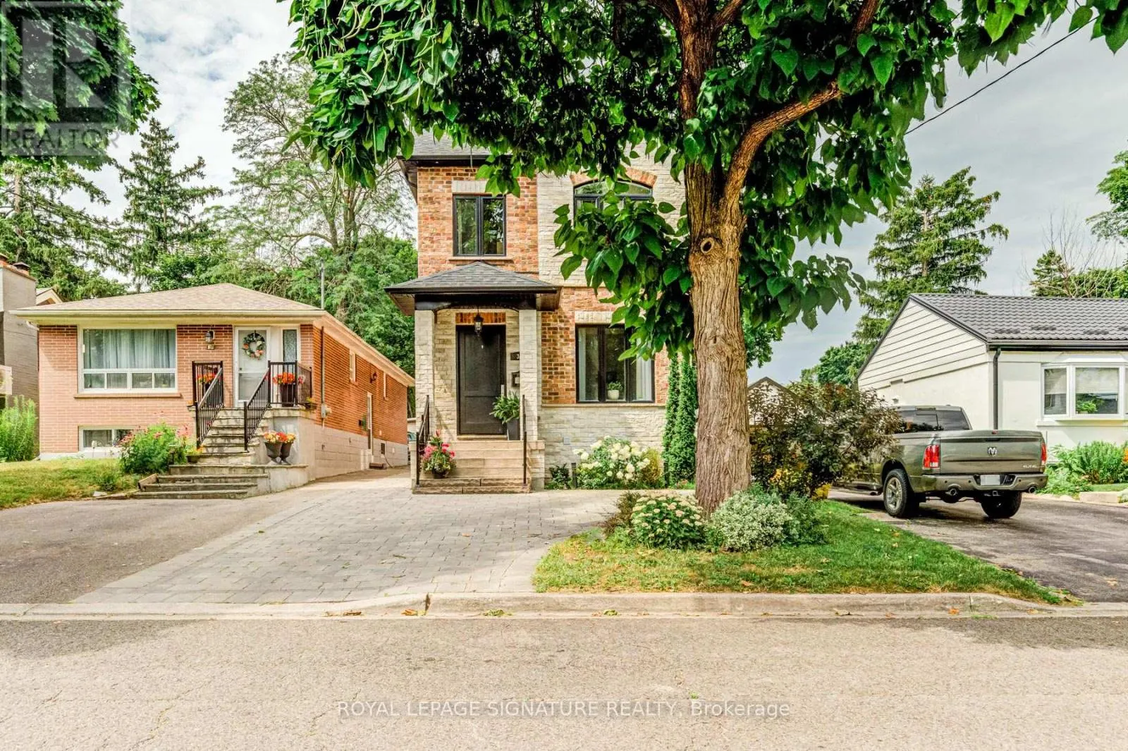 BSMT - 36 ROXALINE STREET
