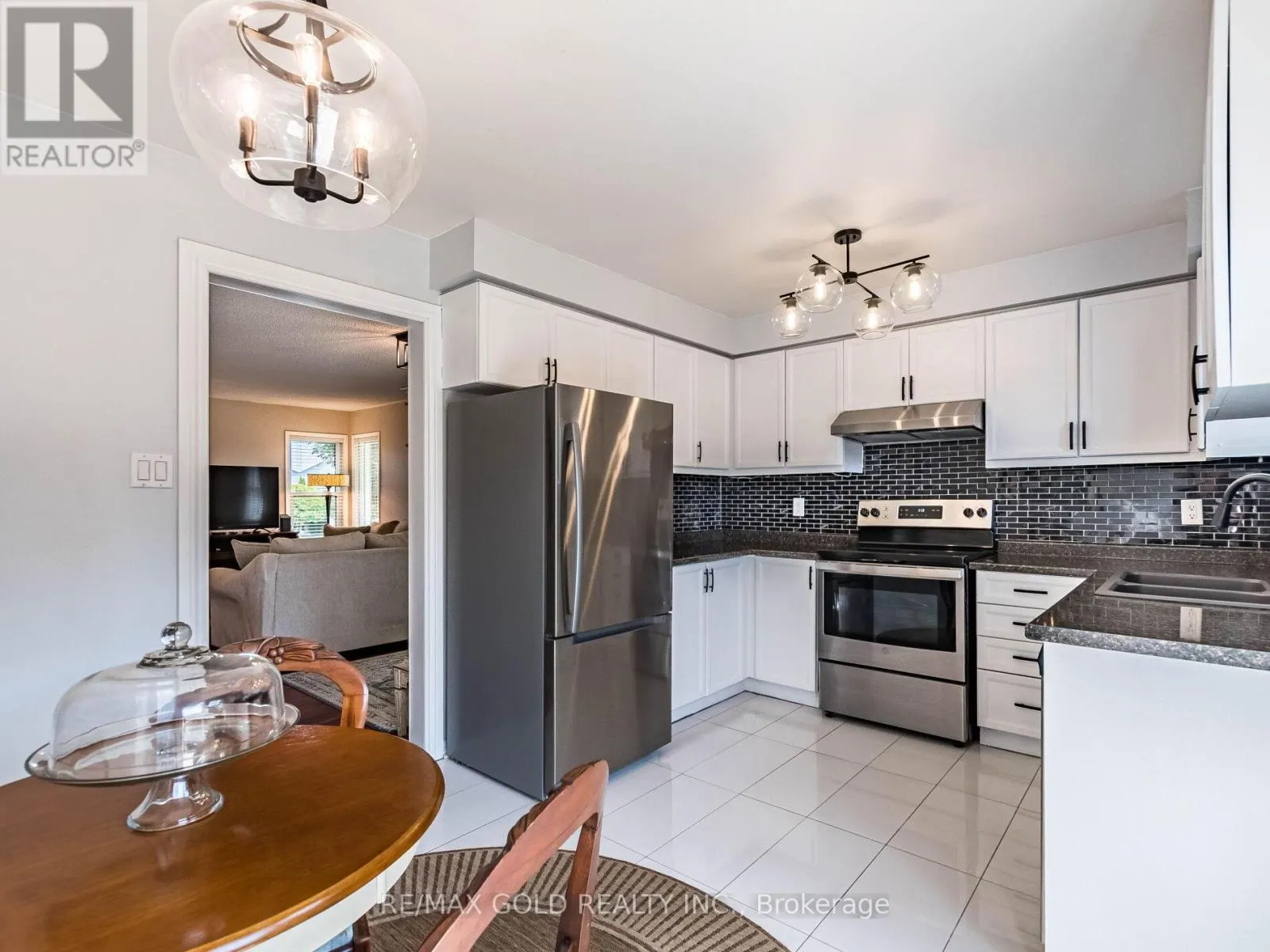 98 SPRINGVIEW DRIVE
