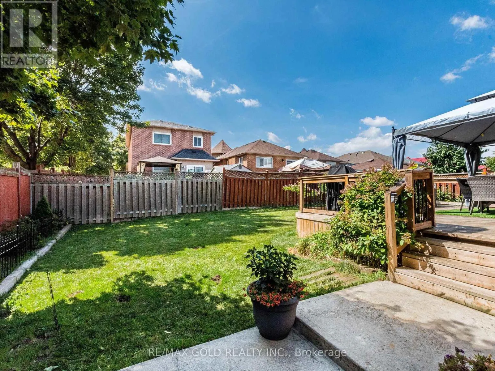 98 SPRINGVIEW DRIVE