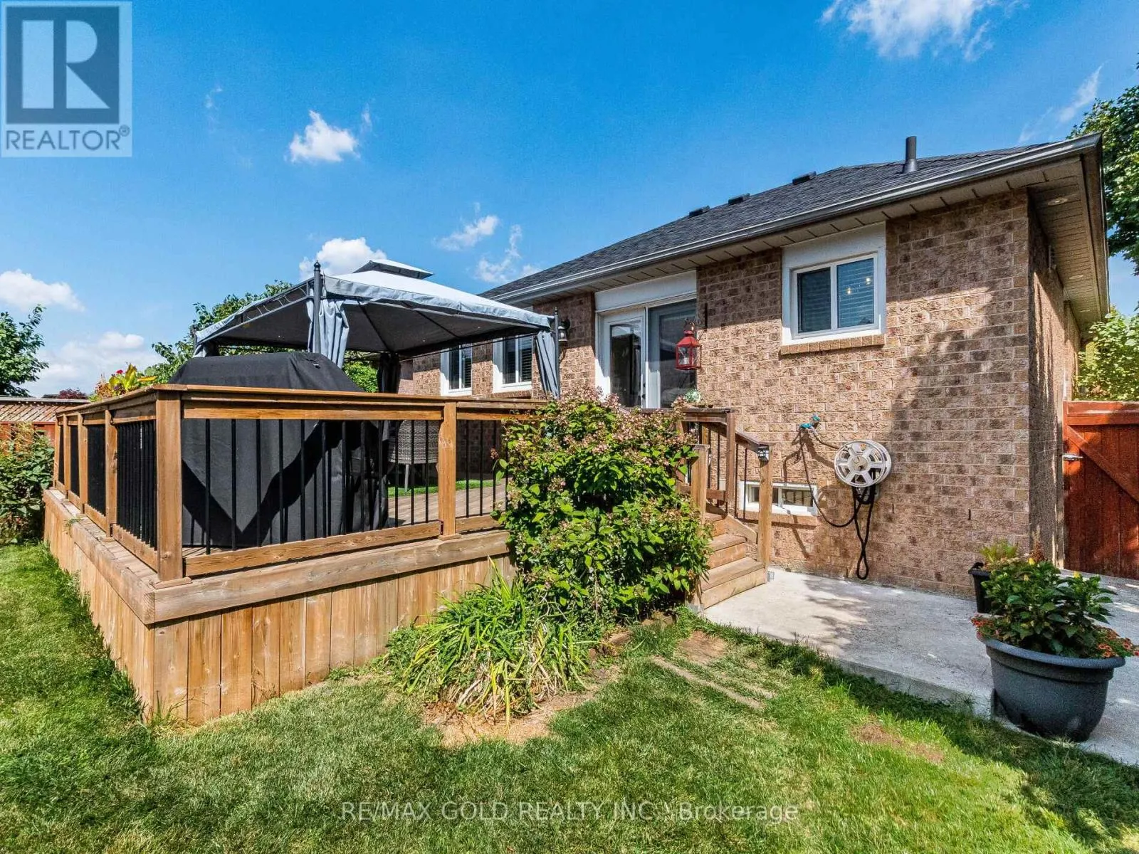 98 SPRINGVIEW DRIVE