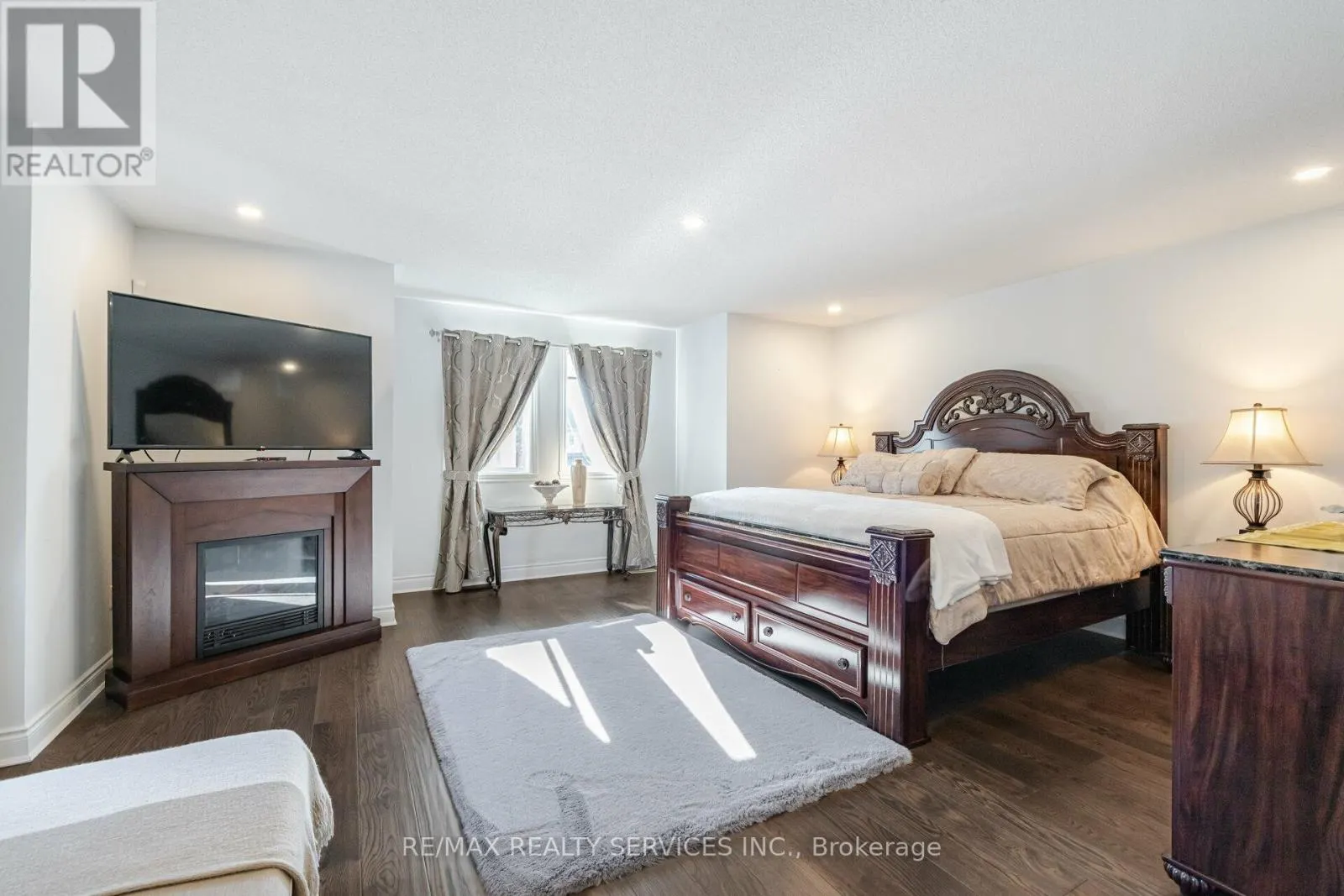 5749 GREENSBORO DRIVE
