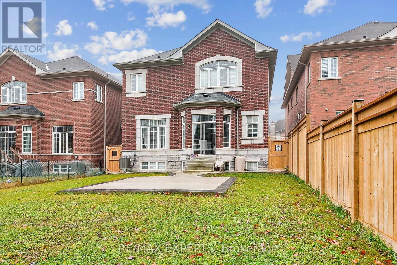 17 MONARCH DRIVE