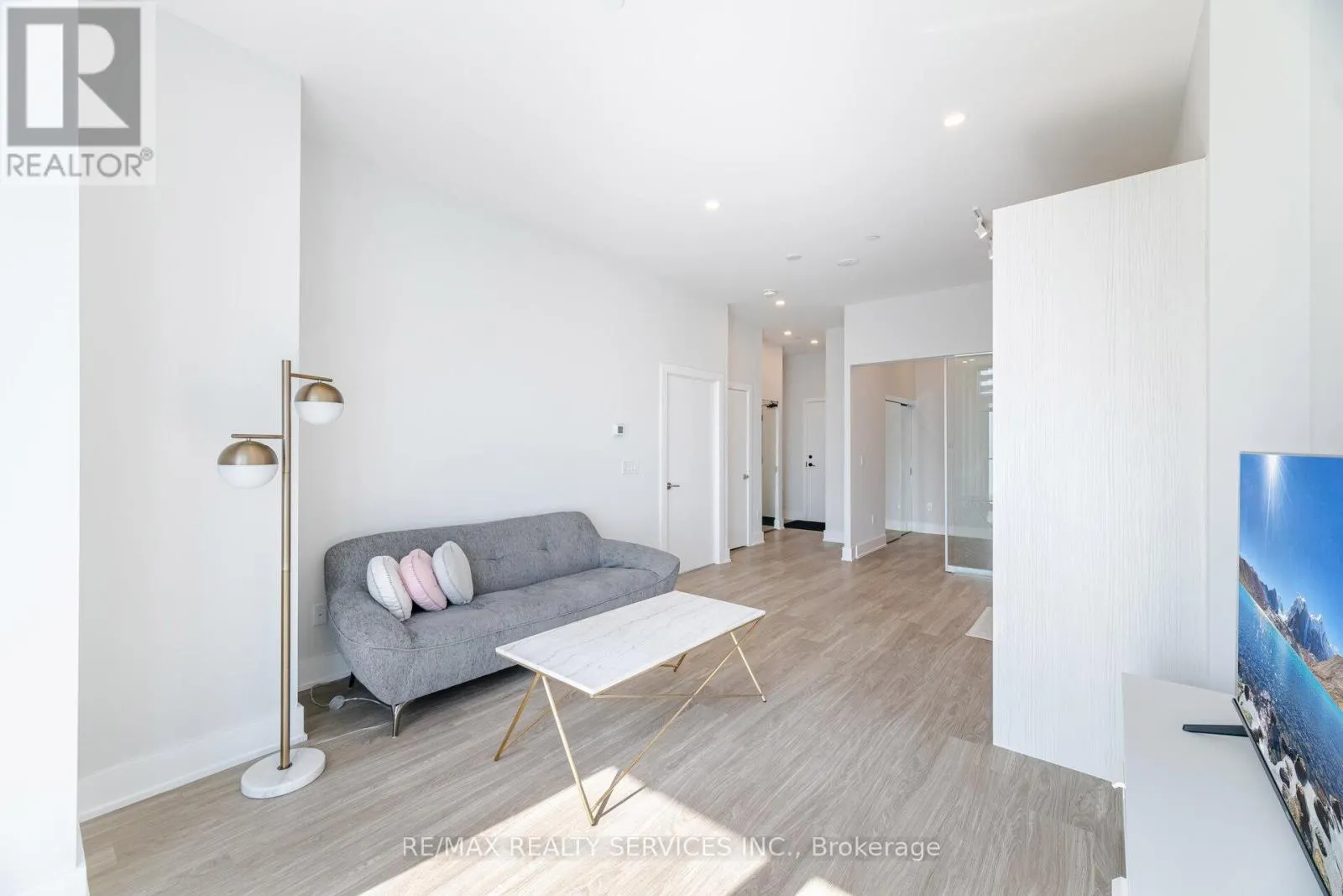 PH08 - 4130 PARKSIDE VILLAGE DRIVE