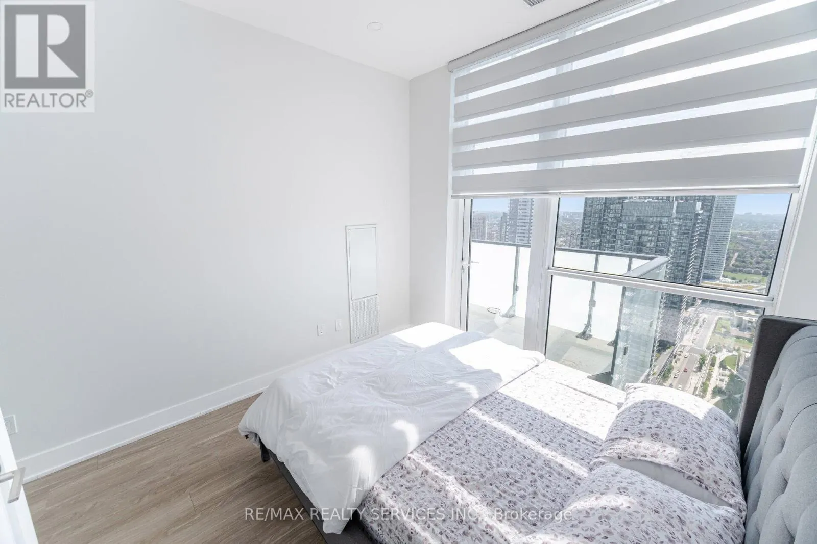 PH08 - 4130 PARKSIDE VILLAGE DRIVE