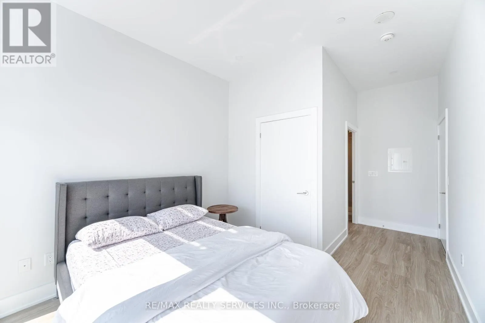 PH08 - 4130 PARKSIDE VILLAGE DRIVE